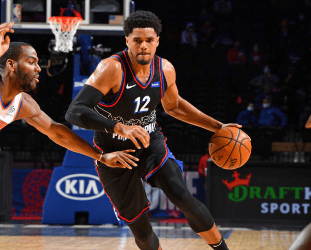 关于亚冠今晨再迎强敌，纽约尼克斯回应争议，主帅态度——赛场秩序良好，赛程密集仍需轮换的信息