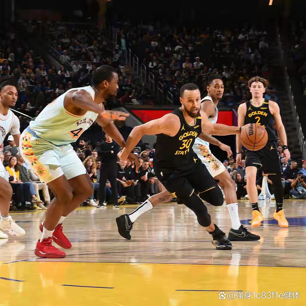 关键时刻NBA总决赛焦点战，尼斯止住颓势，悬念犹存，更衣室氛围转暖的简单介绍