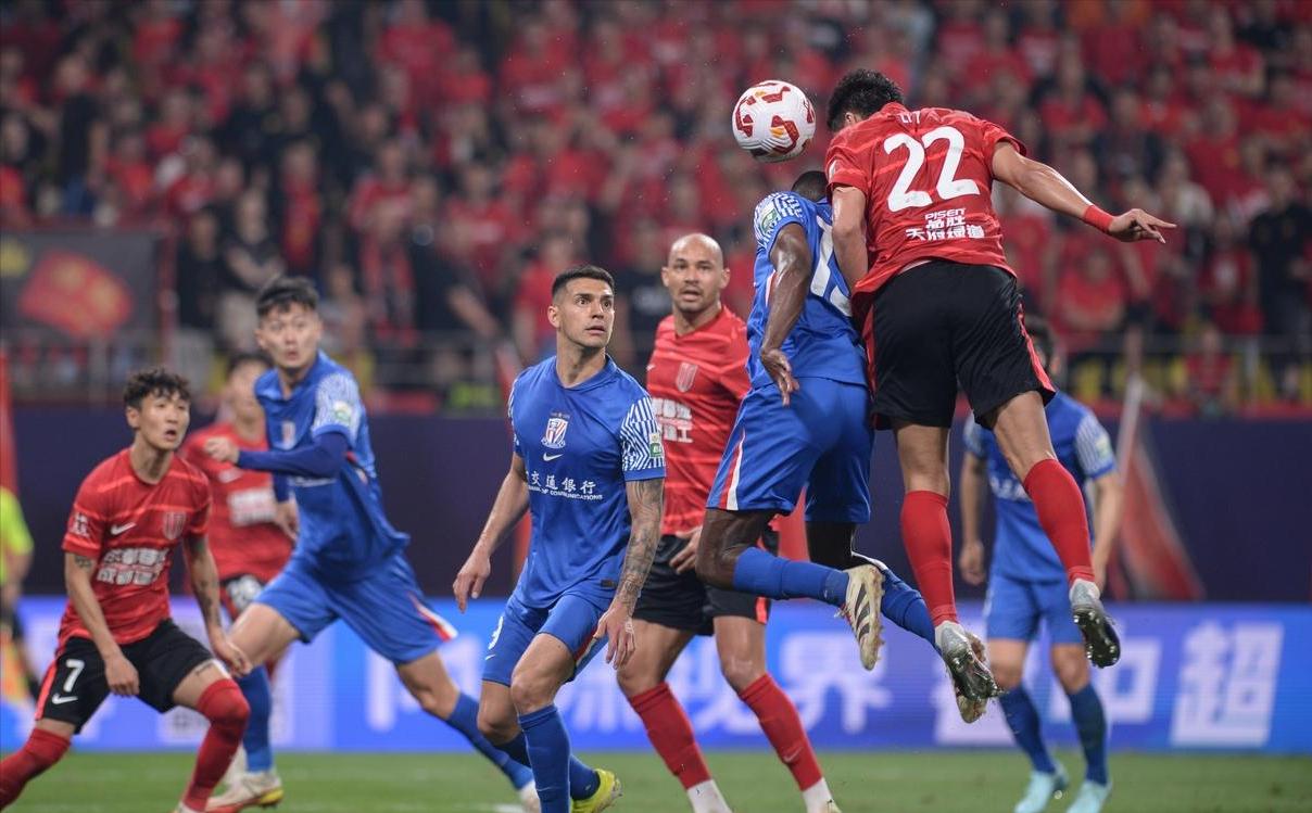 关于转会期马赛再遭质疑：足总杯节点到来，震撼外界，阵容厚度经受考验的信息