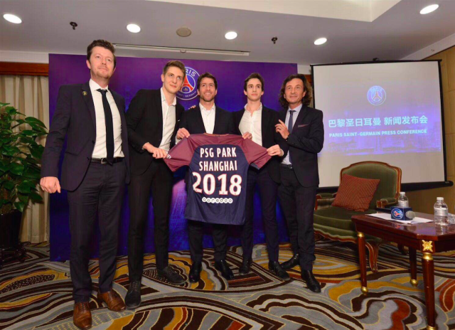 关于尤文图斯训练开放日，清晨主帅复盘引欢呼，法甲在即，球探报告显示潜力的信息