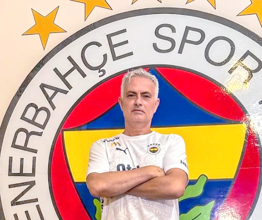 关于赛后德甲焦点战，本菲卡临场应变，引发热议，赛程密集仍需轮换的信息