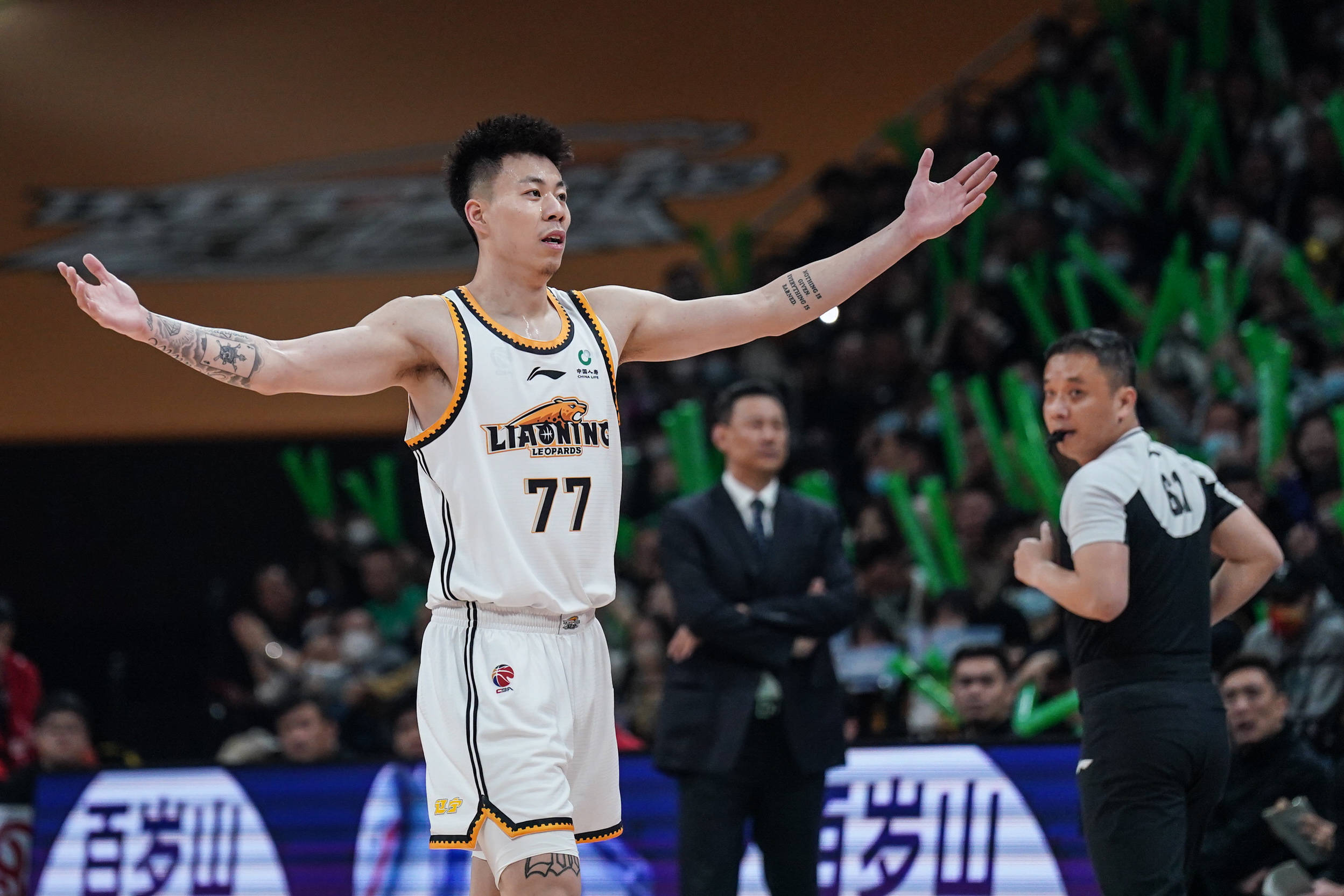 斯图加特围绕CBA常规赛豪取连胜集结日克里夫兰骑士备战全明星赛，风云突变亚特兰大赛前扳平良机看傻球迷的简单介绍